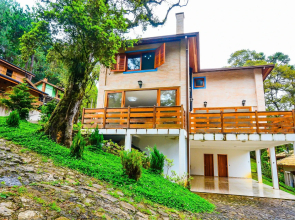 Linda e espaçosa casa em Monte Verde