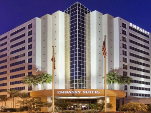 Embassy Suites by Hilton San Diego La Jolla