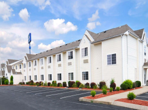 Microtel Inn & Suites by Wyndham Clarksville