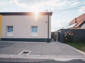 L Apartment