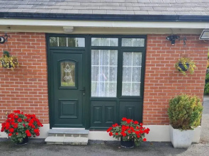 1 Bed Retreat-sleeps 2-secure Parking-garden