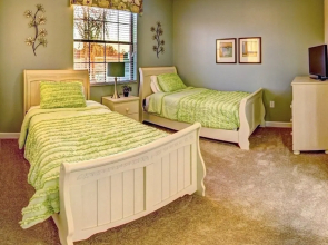 Cozy Pool 4 Bed Home With Spa 4 Bedroom Home by RedAwning