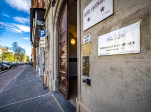 Maison Pitti Florence