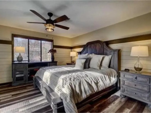 New Luxury Remodel Fire Pit Game Room Hot Tub