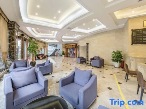 Home Inn Ruibai Cloud Hotel (Longyan Railway Station Zhongshan Road Branch)