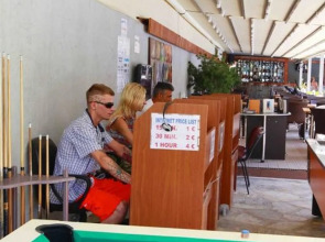 Sun City Apartments & Hotel