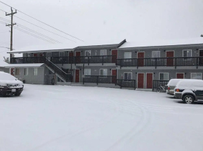 Mt. Bachelor Motel
