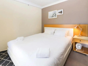 1 Bedroom Apartment In CBD Views