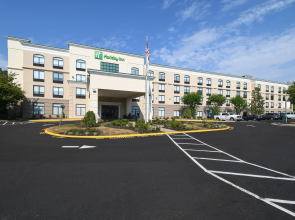 Holiday Inn Fredericksburg Conference Ctr by IHG