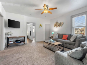 Small Town Retreat- 5br- Movie Theater Room