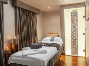 Отель DoubleTree by Hilton Dubai Al Jadaf