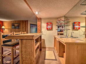 Hike, Ski, Fish: Big Bear Lake Lodge w/ Deck