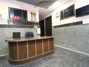 Hotel Shree Om by OYO Rooms