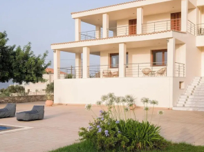 Fleur du Sud - Villa in Chania