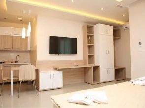 Gold Crown Apartments