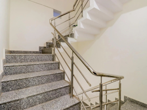 OYO 61176 Phenix Inn