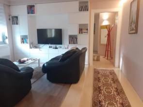 Lake View Apartment