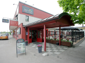 Jennys Hotell och Restaurang