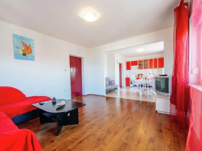 Spacious Apartment With sea View Balcony 150 Meters far From Nice Sandy Beach