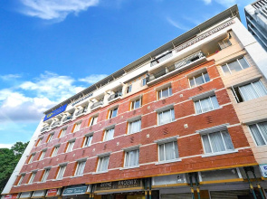 Phoenix Hotel