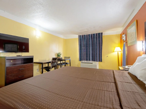 Americas Best Value Inn and Suites Denton