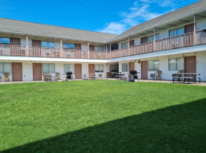 Flagship Motor Court