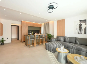 MGK Complex Suite With Private Pool Ligaria Made
