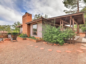 Red Rock Views: Modern Sedona Home