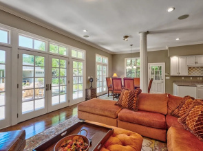 Spacious & Welcoming Close To Stanford & Tech 4 Bedroom Home by RedAwning
