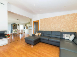 Nice Home in Seget Vranjica With Wifi and 2 Bedrooms