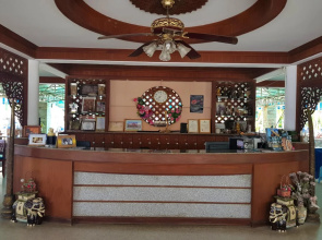 Castle Howchow Beach Resort Hotel