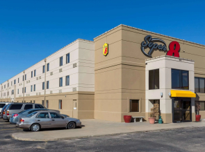 Super 8 by Wyndham Wichita North