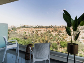 Rio Gardens - Chic 1-bdr Apt by the Pool