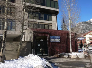 Pet-Friendly Ski in Ski out Condo 30 Second Walk to Lift  - SF204 by RedAwning