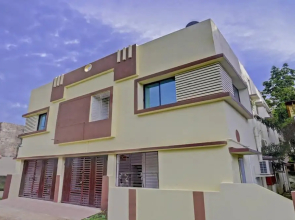 Goroomgo Luxury Star Inn 3 Bhubaneswar