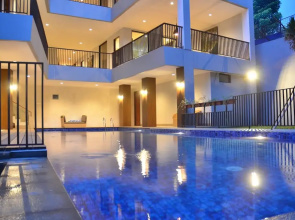Radiance Hill View 10BR Villa with a Private heated swimming Pool