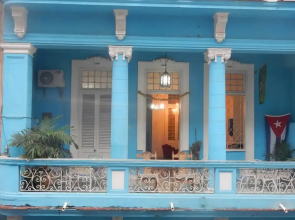 Casa Colonial Abogados Leonardo y Angela