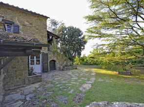 Villa with Private Swimming Pool in Hills near Cortona