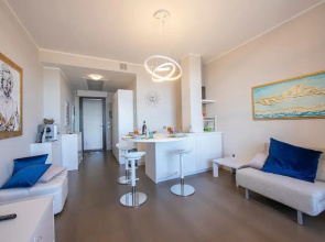 Suite on The Lake in Meina