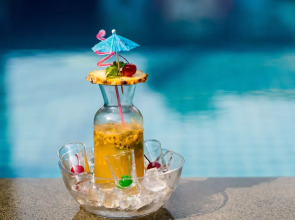 White Rabbit Hostel - Adults Only