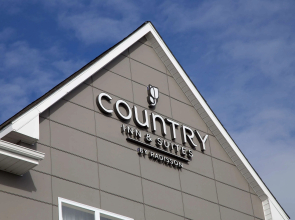 Country Inn & Suites by Radisson, Crystal Lake, IL