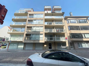 Apartment in Nieuwpoort by the Beach