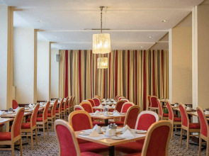 Lancaster Hall Hotel