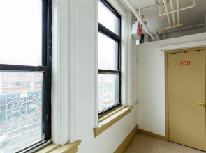 Bowery Grand Hotel - Hostel