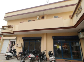 Spot On 39951 Multani Residency
