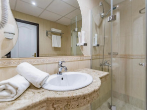 HI Hotels Imperial Resort