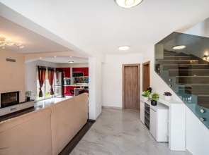 Holiday house Tome - comfortable & modern: Nin, Zadar riviera