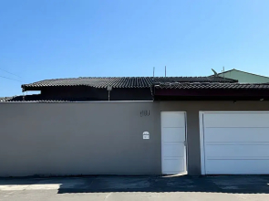 Casa com piscina em Bertioga 1