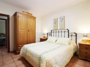 1107 Villa Salares
