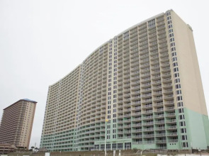 Emerald Beach Resort by ResortShare